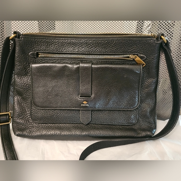 Fossil Kinley Leather Black Crossbody Black - Like New Condition - Picture 3 of 7